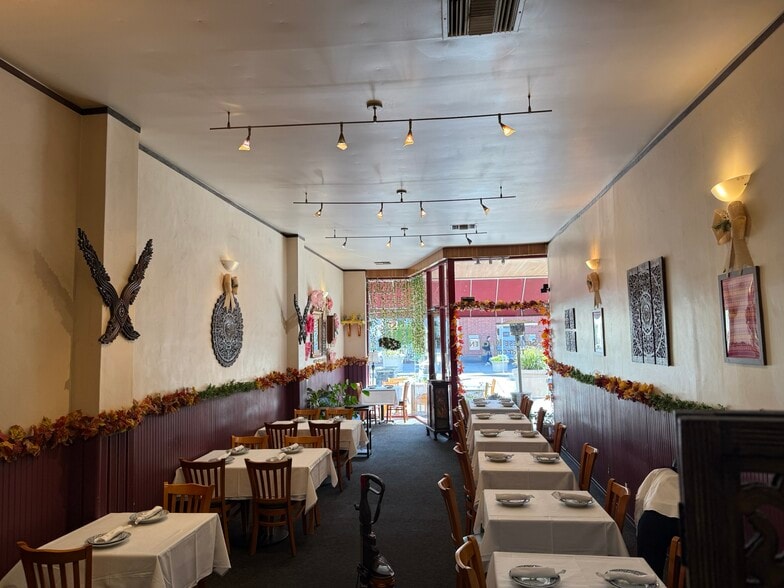 633-637 Laurel St, San Carlos, CA for lease - Interior Photo - Image 3 of 7