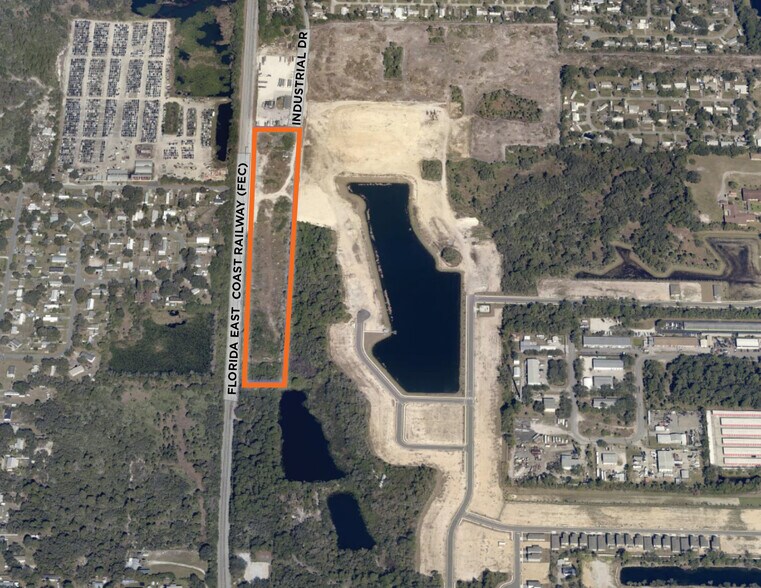 5815 Industrial Dr., Cocoa, FL à vendre - Photo du bâtiment - Image 2 de 2