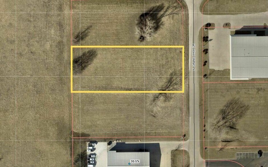 3135 Grand Prix dr, Decatur, IL à vendre - Photo du bâtiment - Image 2 de 2