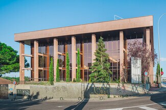 Plus de détails pour Calle Navaluenga, 2, Las Rozas de Madrid - Bureau à louer