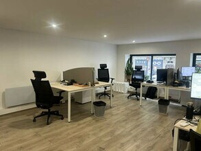 Bureau dans Lyon à louer Photo du bâtiment- Image 2 de 8