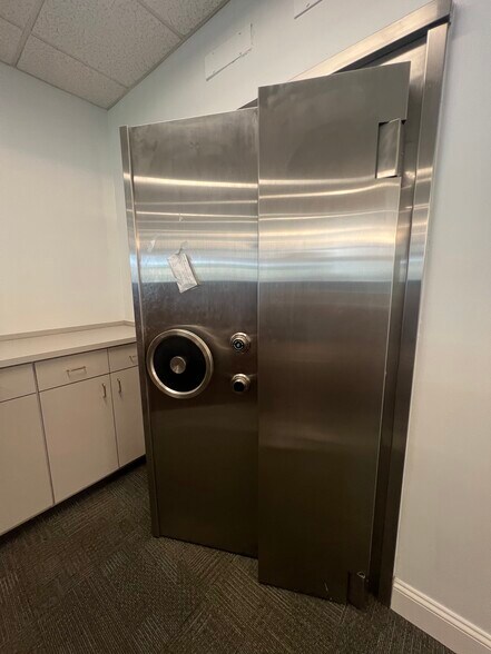 991 S Mcpherson Church Rd, Fayetteville, NC à louer - Photo du bâtiment - Image 3 de 16