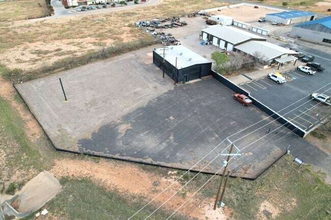 More details for 5308 W Wall St, Midland, TX - Retail for Sale