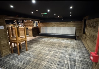 33 Main St, Holytown for lease Interior Photo- Image 2 of 4