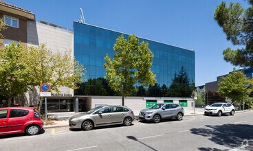 Avenida Europa, 34 D, Madrid, Madrid for lease Interior Photo- Image 1 of 23