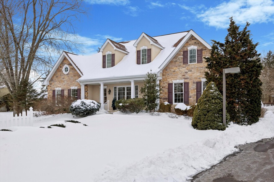 326 Main St, Harleysville, PA à vendre - Photo principale - Image 1 de 38