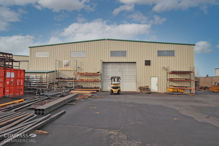 63360 Powell Butte Hwy, Bend, OR for lease - Building Photo - Image 3 of 10