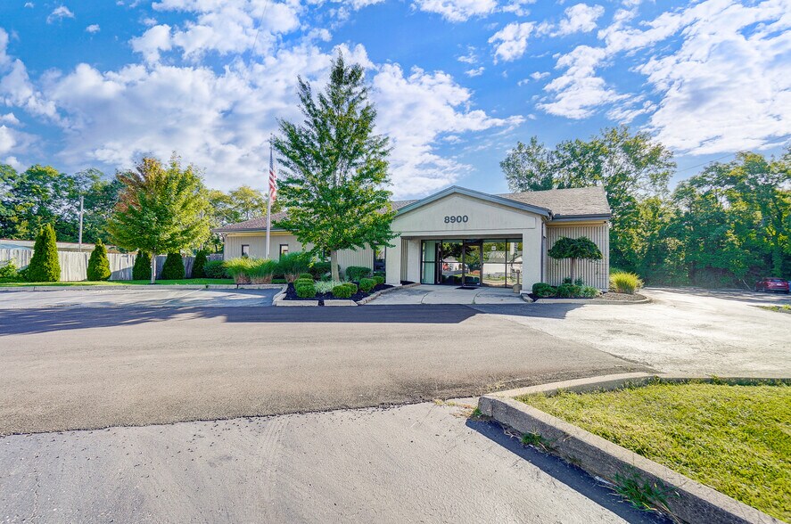 8900 N Dixie Dr, Dayton, OH à louer - Photo du bâtiment - Image 3 de 42