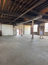 5 Van Tassell Ct, Norwalk, CT for lease Interior Photo- Image 2 of 3