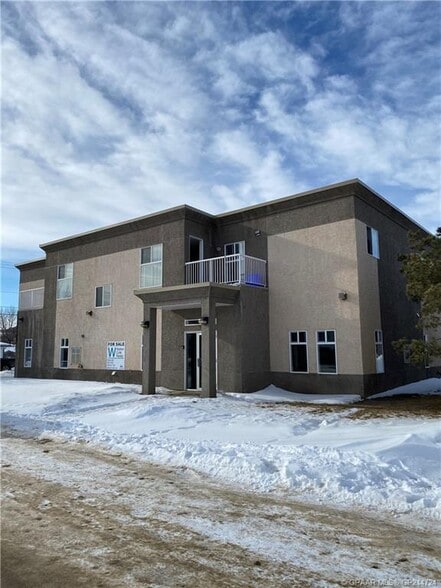 10036 99 St, Peace River, AB for sale - Building Photo - Image 2 of 3
