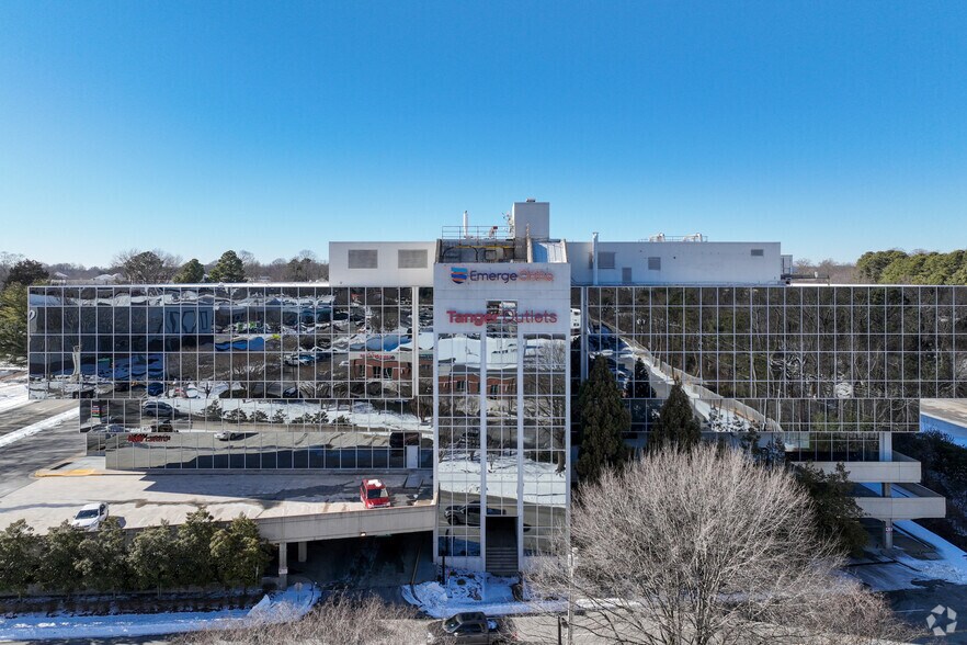 3200 Northline Ave, Greensboro, NC for lease - Building Photo - Image 2 of 8