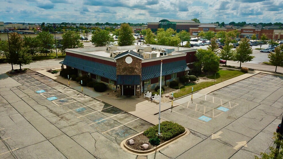 200-530 Commons Dr, Geneva, IL à louer - Photo du bâtiment - Image 1 de 3