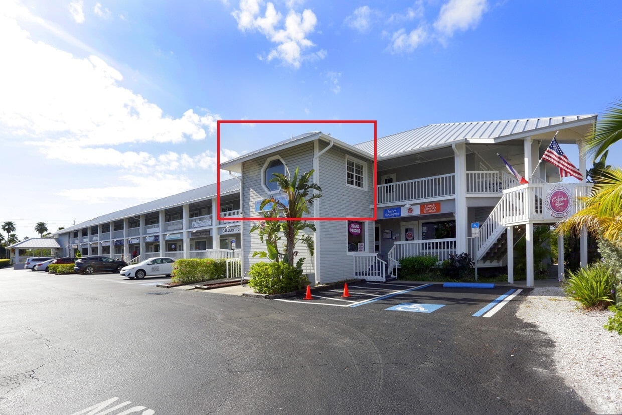 1120 Pinellas Bayway S, Saint Petersburg, FL for lease Interior Photo- Image 1 of 8