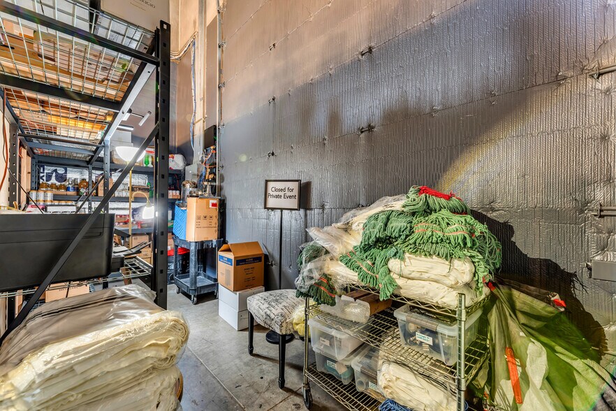 9299 W Olive Ave, Peoria, AZ for lease - Interior Photo - Image 3 of 41