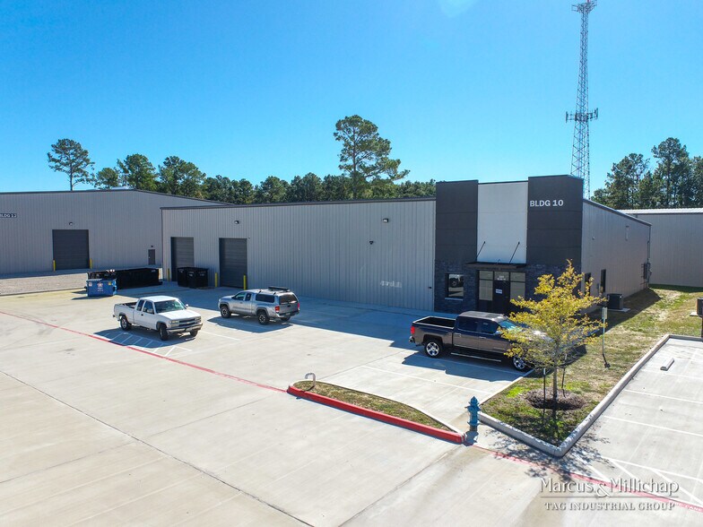2323 S Houston Ave, Humble, TX à vendre - Photo du bâtiment - Image 1 de 5