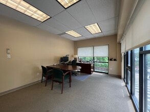 400 Bedford Ave, Brooklyn, NY for lease Interior Photo- Image 2 of 12