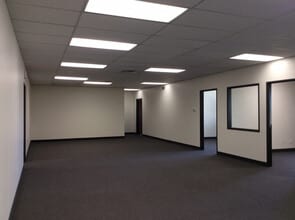 2307 Springlake Rd, Farmers Branch, TX for lease Interior Photo- Image 1 of 4