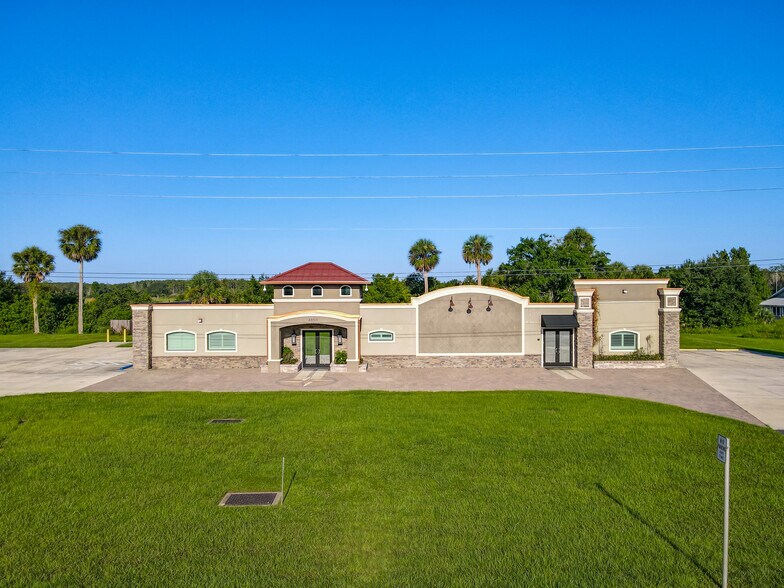 4850 Holopaw Rd, Saint Cloud, FL à vendre - Photo du bâtiment - Image 2 de 49