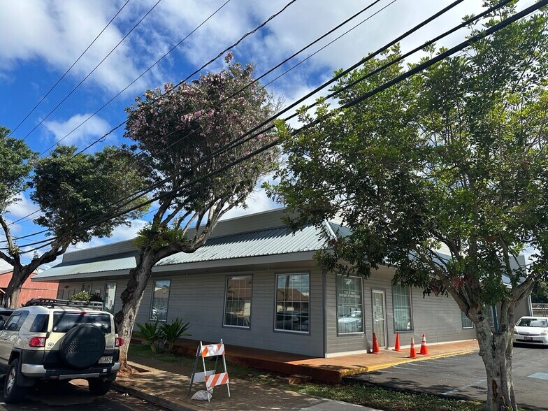 1008 California Ave, Wahiawa, HI à louer - Photo du bâtiment - Image 2 de 2