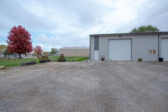 1927 Cherry Hill Rd, Joliet, IL à louer Photo intérieure- Image 1 de 9