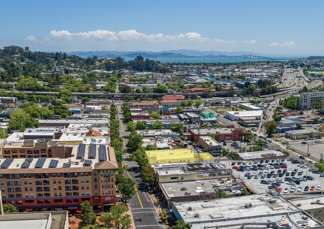 Plus de détails pour 901-907 4th St, San Rafael, CA - Commerce de détail à vendre