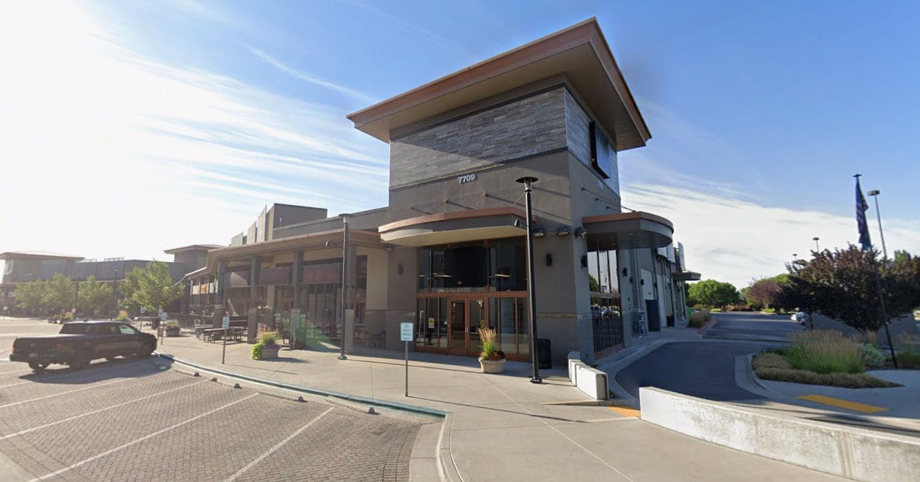 7709 W Overland Rd, Boise, ID for lease Building Photo- Image 1 of 4