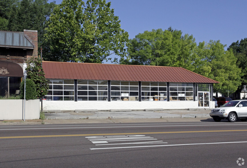 585 N Mclean Blvd, Memphis, TN for lease - Building Photo - Image 2 of 2