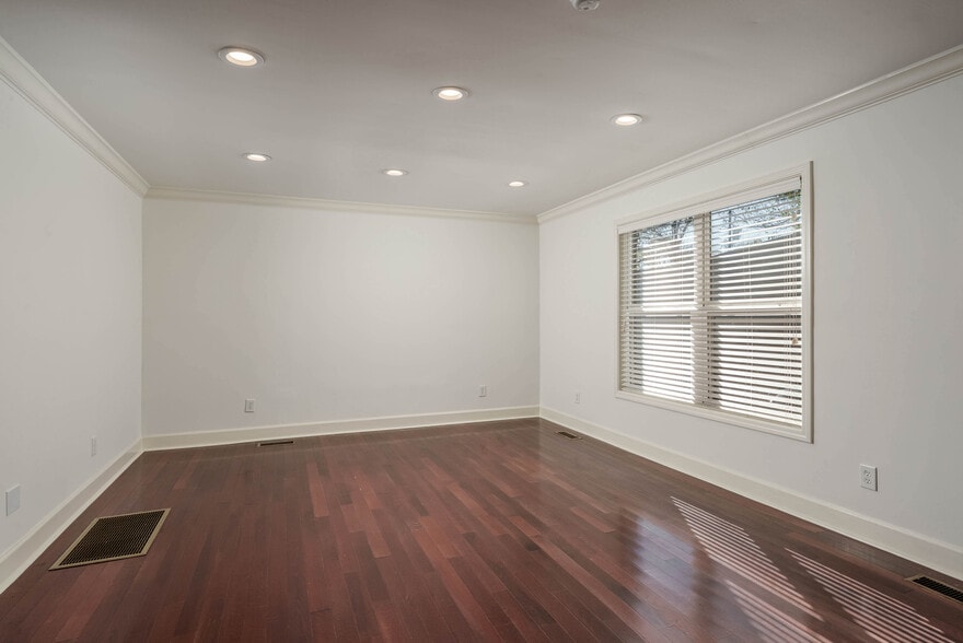 515 Hargrove Rd E, Tuscaloosa, AL à louer - Photo intérieure - Image 3 de 26