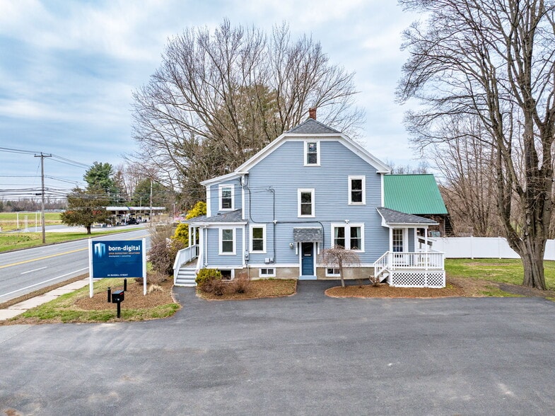 84 Russell St, Hadley, MA à vendre - Photo du bâtiment - Image 2 de 13
