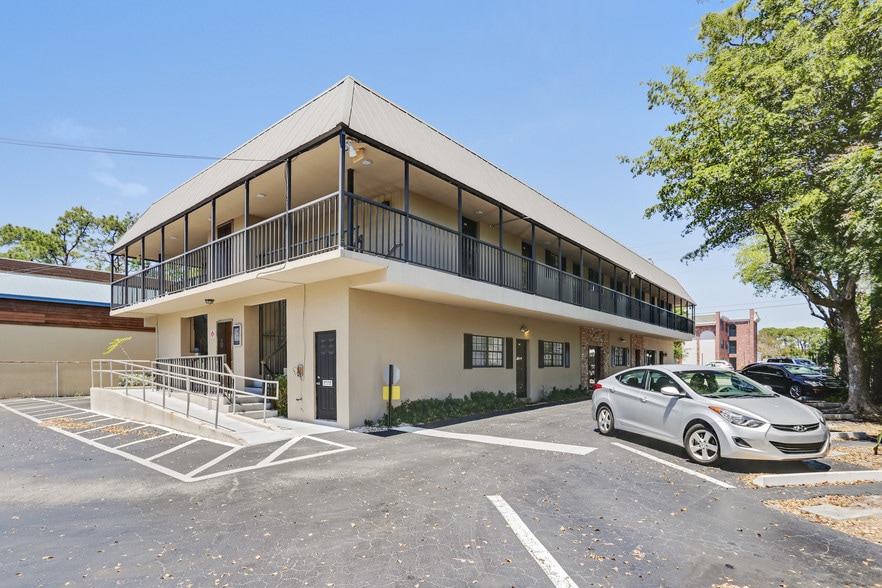 1650 NE 26th St, Wilton Manors, FL for sale - Building Photo - Image 3 of 4