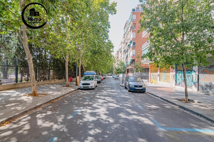 Calle Profesor Tercedor Díaz, 4, Granada, Granada for sale - Building Photo - Image 3 of 34