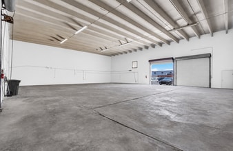 7460-7580 NW 82nd St, Medley, FL for lease Interior Photo- Image 1 of 15