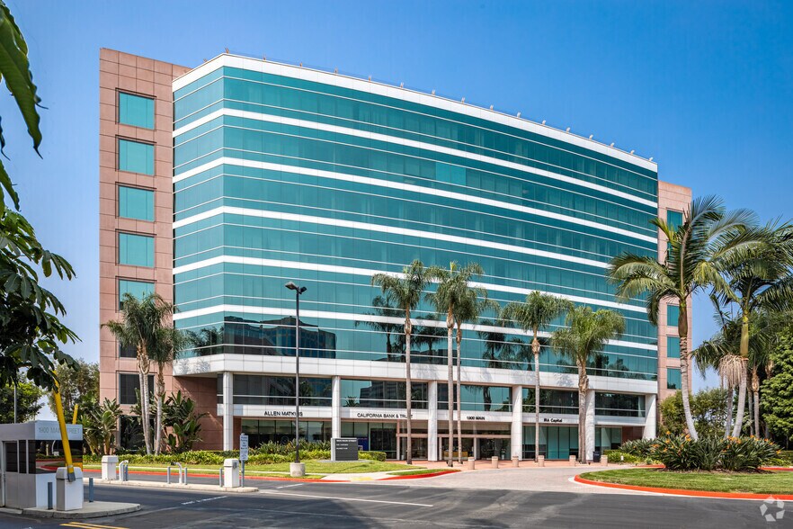 1900 Main St, Irvine, CA à louer - Photo du bâtiment - Image 2 de 16