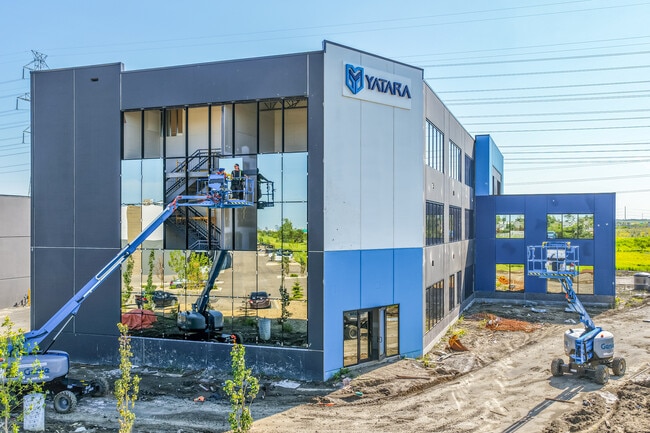 More details for 5003 28 St NW, Edmonton, AB - Office for Lease