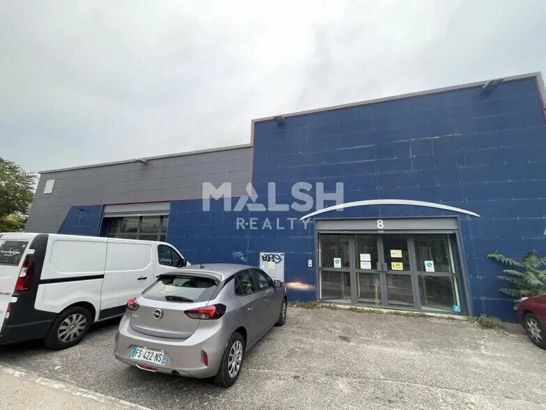 Flex in Lyon for lease - Building Photo - Image 2 of 2