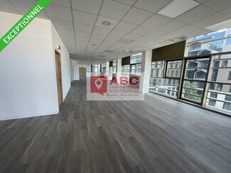 Plus de détails pour Bureau, Commerce de détail à louer