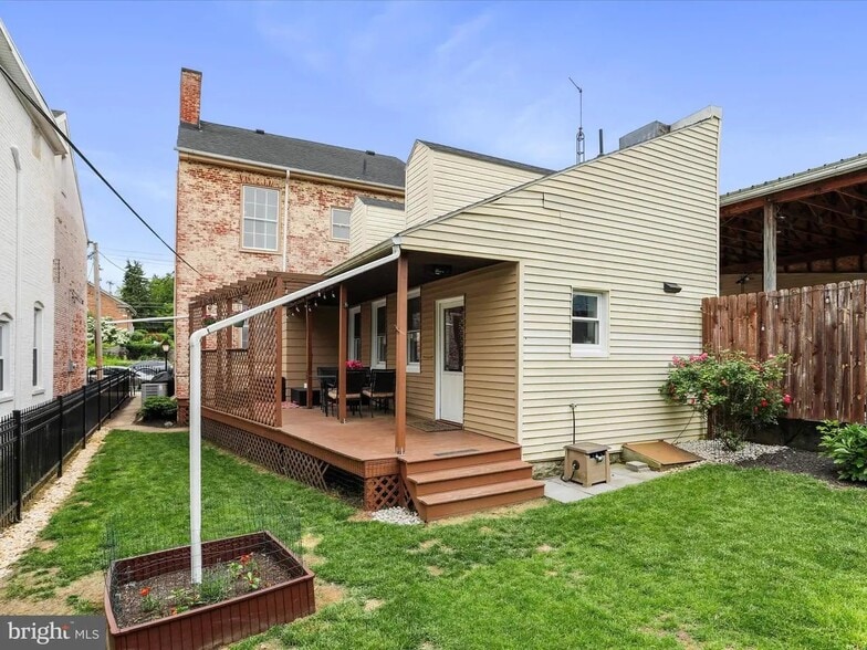 25 E Potomac St, Williamsport, MD à louer - Photo du bâtiment - Image 1 de 13