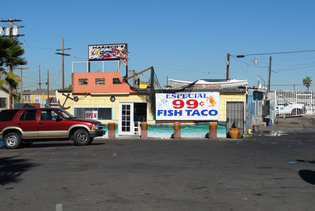 More details for 2802 Ocean View Blvd, San Diego, CA - Retail for Sale