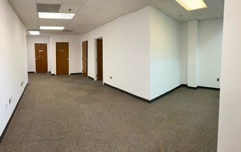 1872 Pratt Dr, Blacksburg, VA for lease Interior Photo- Image 2 of 7