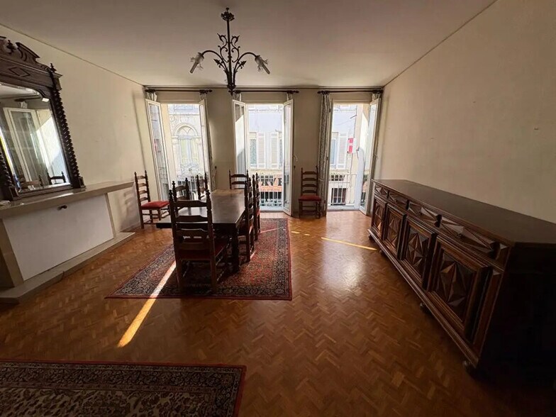 Local d'activités dans La Réole à vendre - Photo du bâtiment - Image 3 de 5