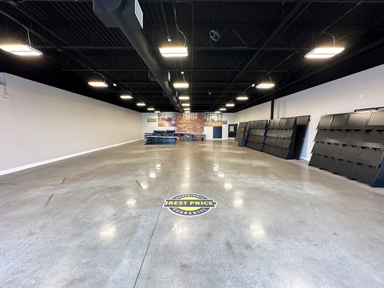 4260 28th St SE, Kentwood, MI for sale - Building Photo - Image 2 of 6