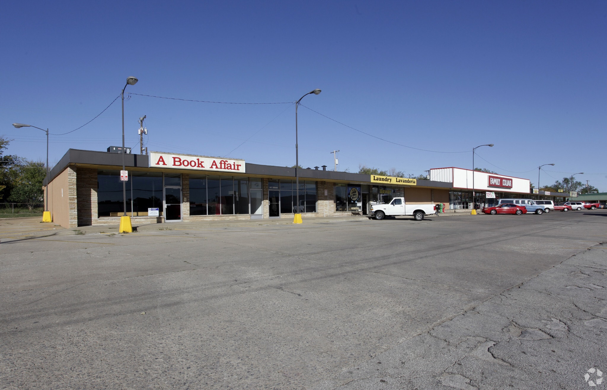 810-842 N Sheridan Rd, Tulsa, OK for lease Primary Photo- Image 1 of 6