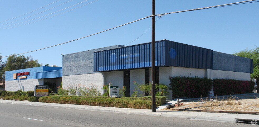 67380-67390 Ramon Rd, Cathedral City, CA for lease - Primary Photo - Image 1 of 6