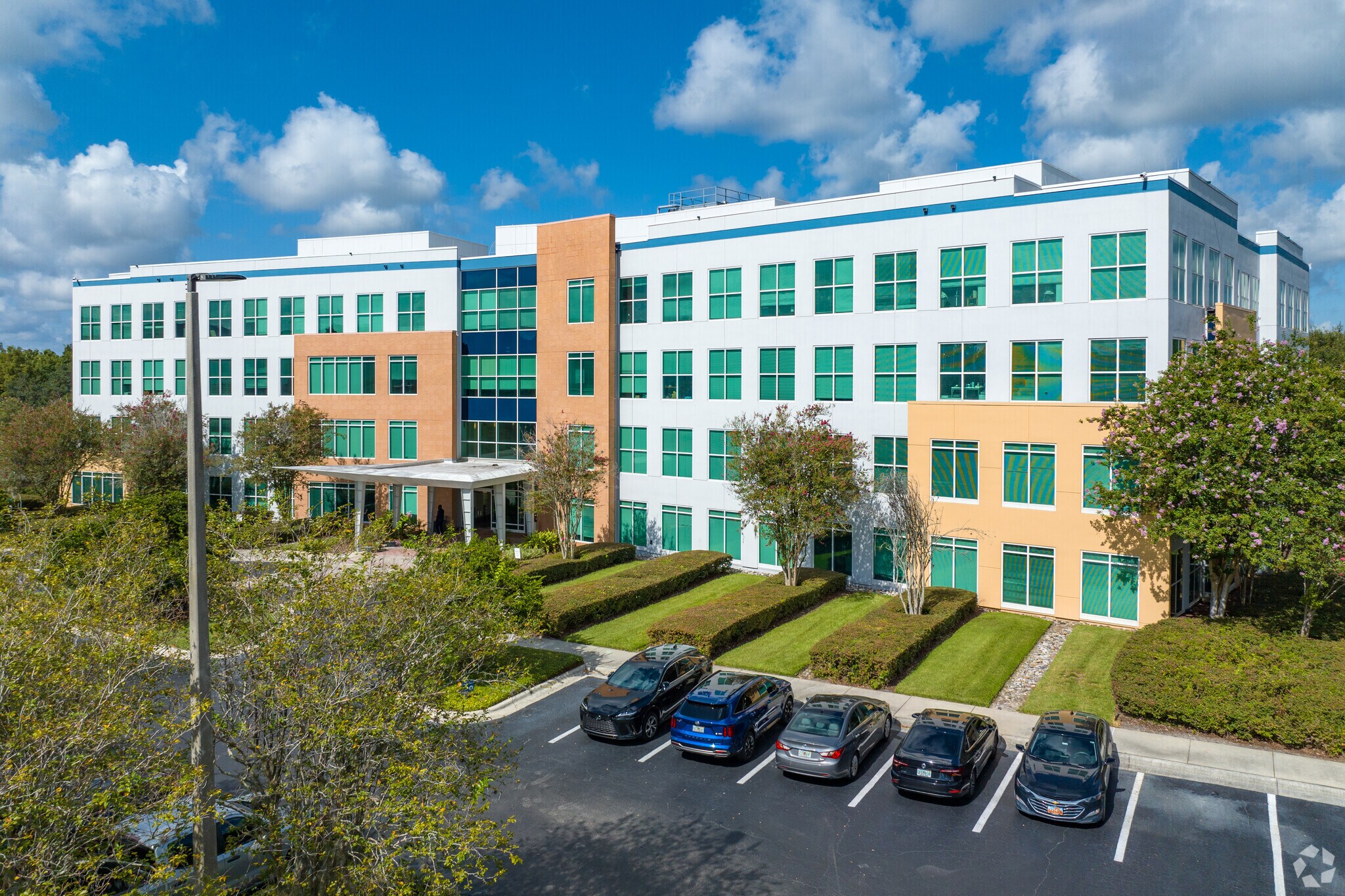 1800 Pembrook Dr, Orlando, FL à louer Photo du bâtiment- Image 1 de 16