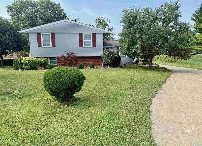 1428 W Northmoor Rd, Peoria, IL for sale - Building Photo - Image 2 of 31