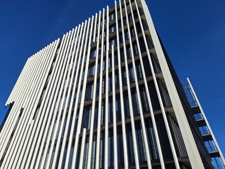 5 Allée Des Acacias, Avenue John Fitzgerald Kennedy, Mérignac for lease - Building Photo - Image 1 of 10