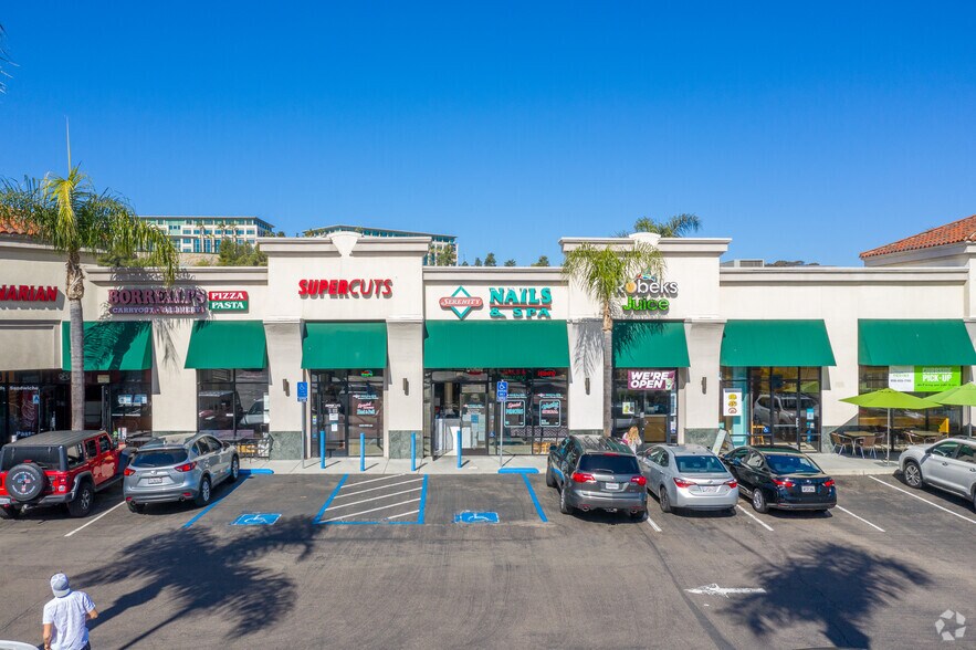 16588 Bernardo Center Dr, San Diego, CA à louer - Photo du bâtiment - Image 3 de 5