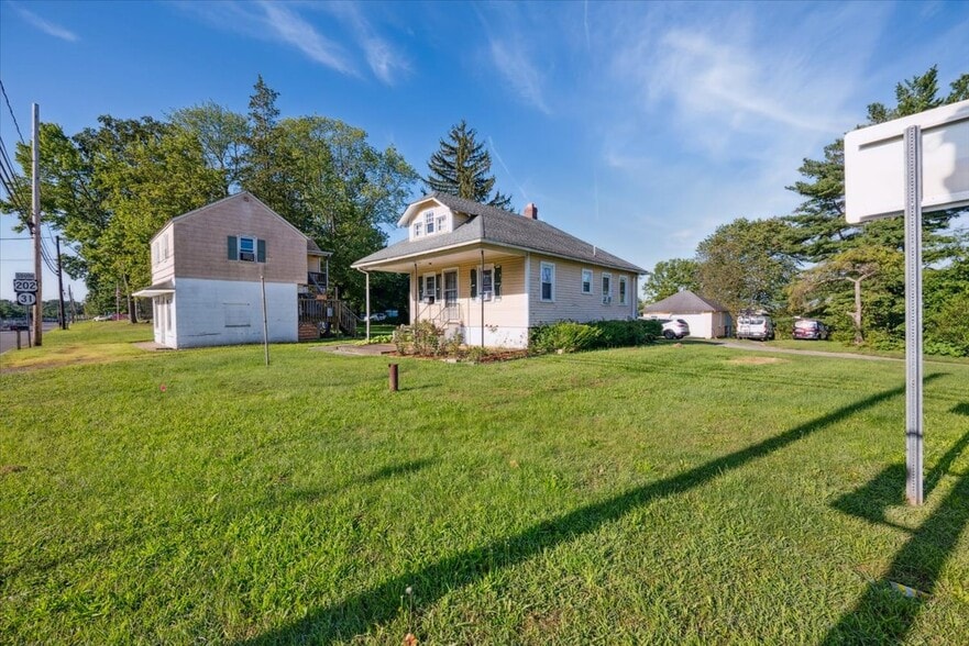 121 US Highway 202, Ringoes, NJ à vendre - Photo du bâtiment - Image 3 de 5
