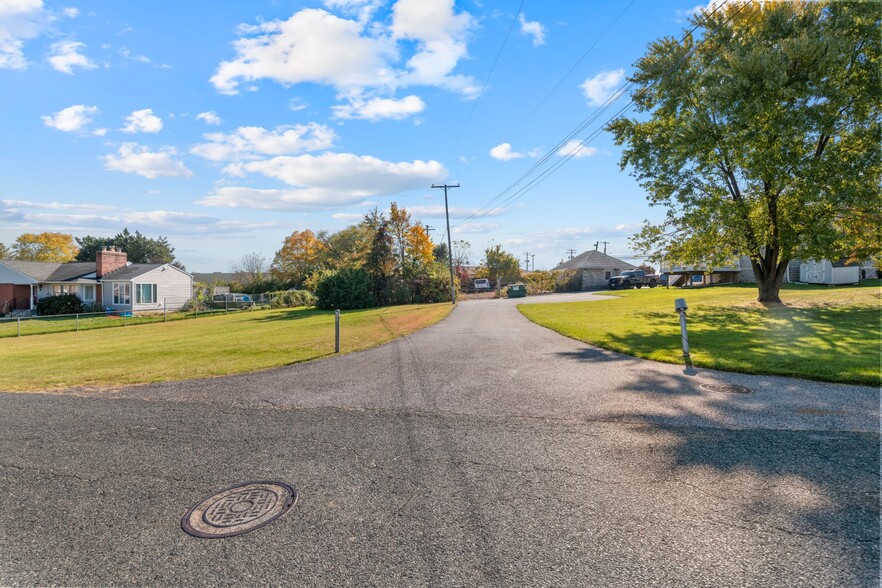 6912 Golden Ring Rd, Rosedale, MD à vendre - Photo du bâtiment - Image 3 de 40