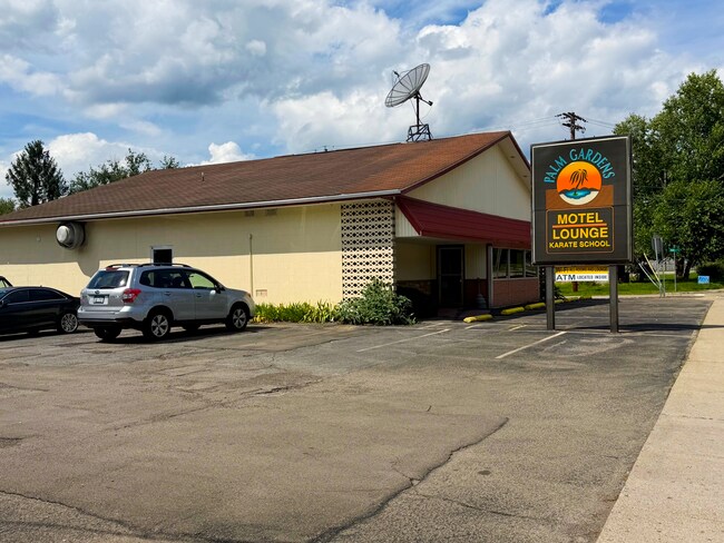 Plus de détails pour 212 Buffalo St, Gowanda, NY - Services hôteliers à vendre